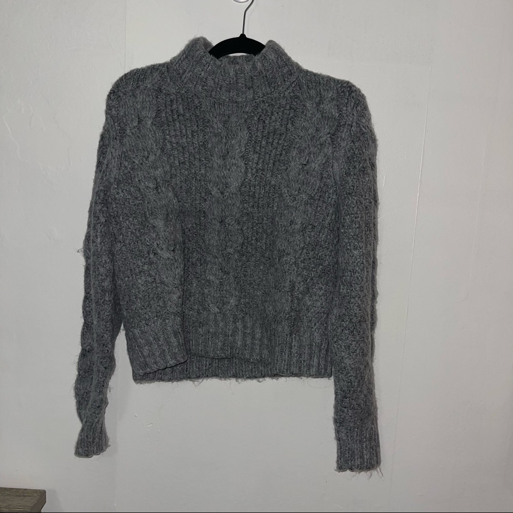 American Eagle Chunky Turtleneck